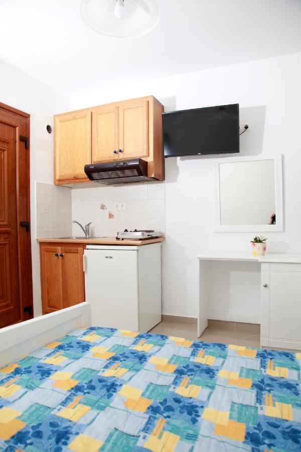 Maria'S Residence Agia Anna  ภายนอก รูปภาพ