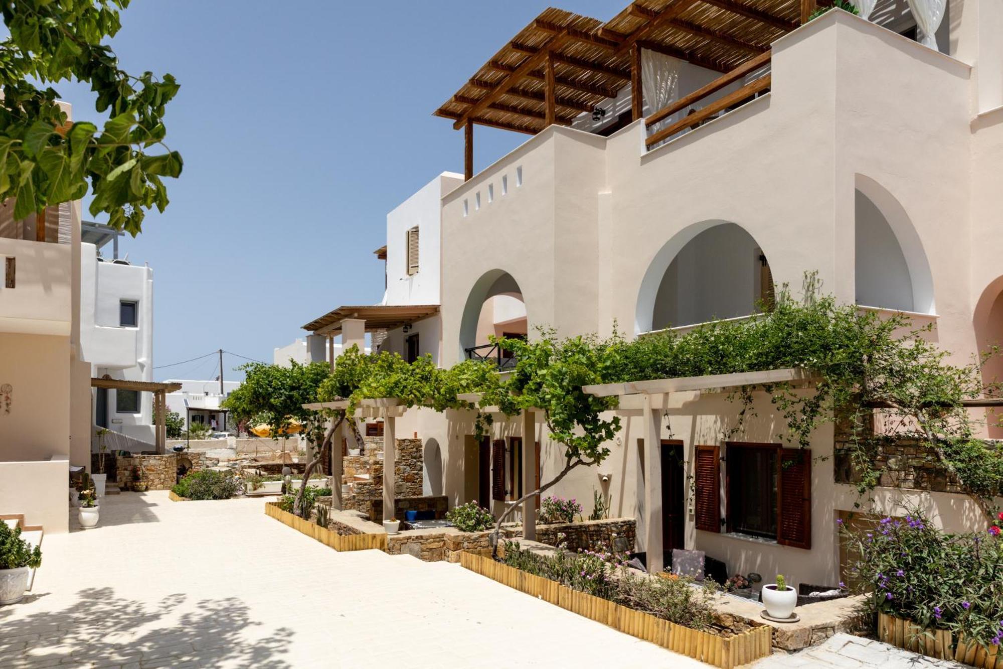 Maria'S Residence Agia Anna  ภายนอก รูปภาพ